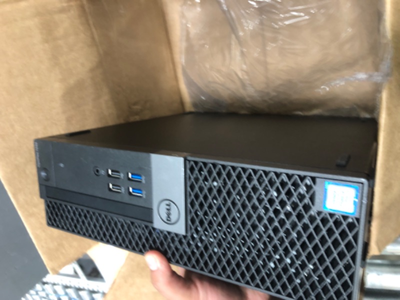 Photo 2 of Dell OptiPlex 7040 Small Form Factor PC, Intel Quad Core i7-6700 up to 4.0GHz, 16G DDR4, 512G SSD, Windows 10 Pro 64 Bit-Multi-Language Supports English/Spanish/French (Renewed)