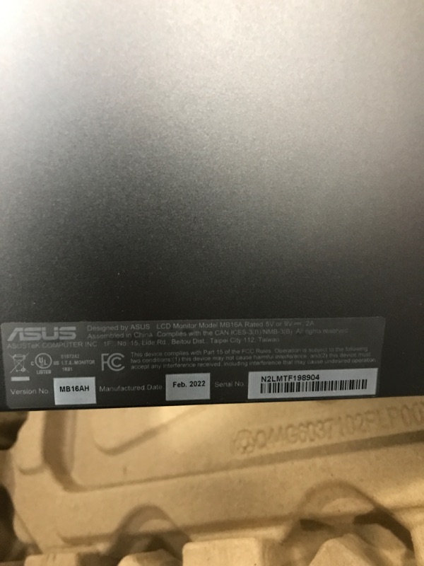 Photo 3 of ASUS ZenScreen MB16AMT 15.6" Full HD Portable Monitor Touch Screen IPS Non-glare Built-in Battery and Speakers Eye Care USB Type-C Micro HDMI w/ Foldable Smart Case 15.6" IPS USB-C Battery Touch Screen Speakers