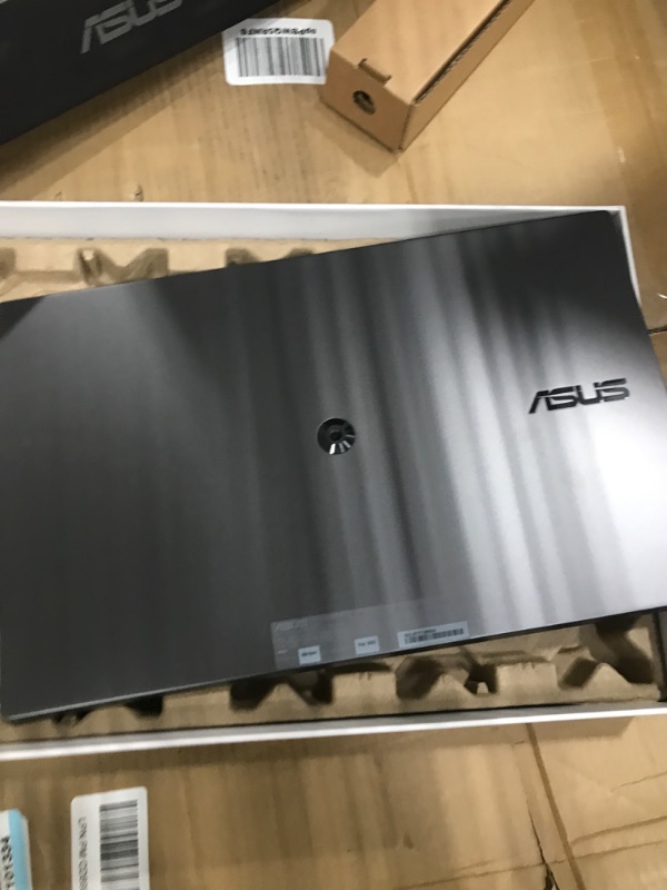 Photo 4 of ASUS ZenScreen MB16AMT 15.6" Full HD Portable Monitor Touch Screen IPS Non-glare Built-in Battery and Speakers Eye Care USB Type-C Micro HDMI w/ Foldable Smart Case 15.6" IPS USB-C Battery Touch Screen Speakers