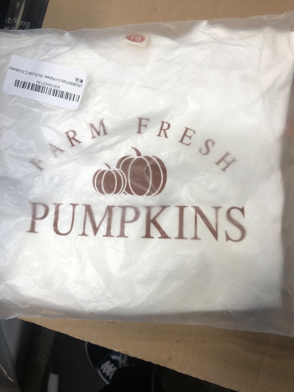 Photo 1 of farm fresh pumpkins shirt size medium