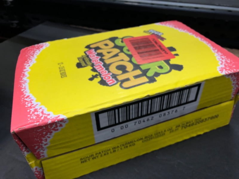 Photo 2 of 12 pack !!!! sour patch watermelon oft & Chewy Candy--------exp date 05/24