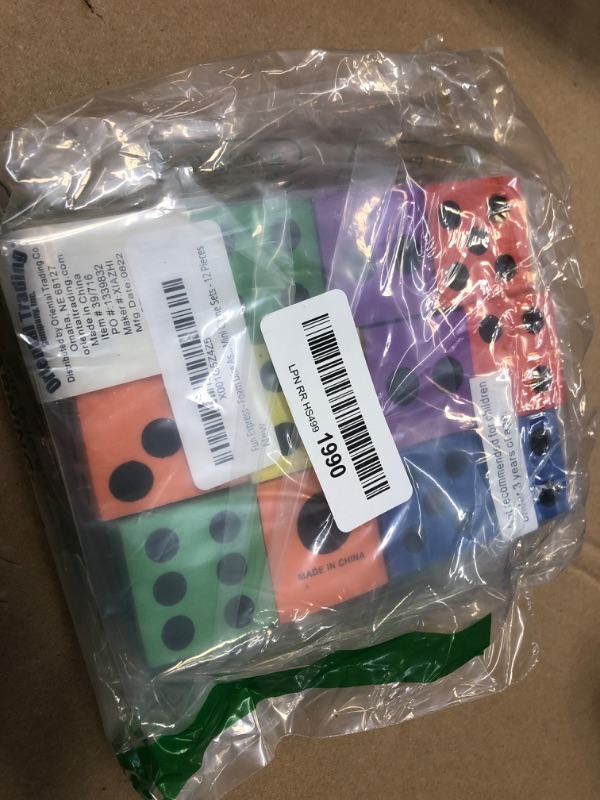 Photo 1 of Big Foam Playing Dice (12 )