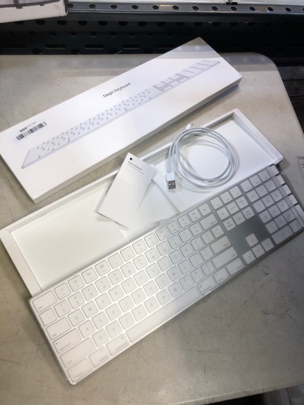 Photo 2 of Magic Keyboard with Numeric Keypad 