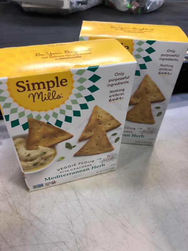 Photo 2 of 2Pack Exp date 12/2023--Simple Mills Veggie Flour Pita Crackers, Mediterranean Herb - Gluten Free, Vegan, Healthy Snacks, Paleo Friendly, 4.25 Ounce (Pack of 1) Mediterranean Herb 4.25 Ounce (Pack of 1)