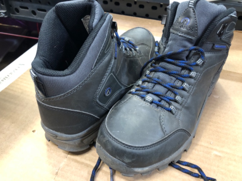 Photo 4 of 9.5 SIZE Nevados Glacier Men's Shoes  
