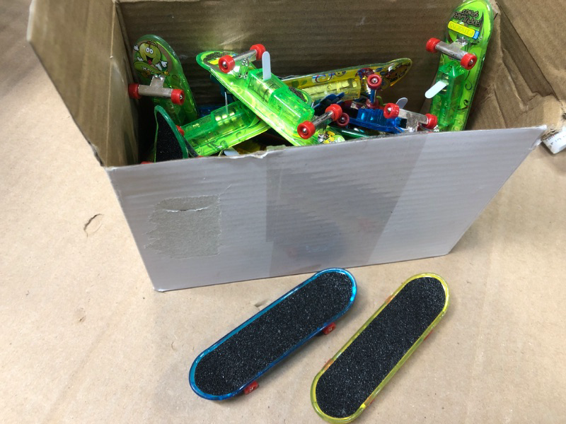 Photo 1 of  Pack of  Fingerboards Kids Toy  
