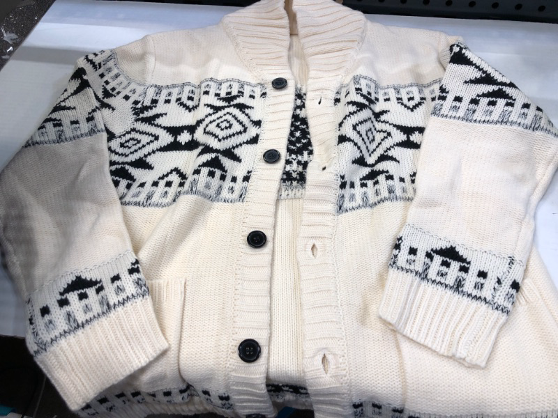 Photo 1 of  Women’s Fleece Cardigan size  M
                               
                                                                                                                                                                                              