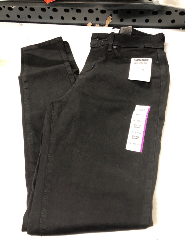 Photo 2 of 6 long--Signature by Levi Strauss & Co. Gold Label Women's Traditional Jeans Standard 6 Long Noir