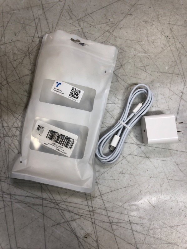 Photo 2 of [Apple MFi Certified] iPhone Charger Fast Charging, 20W PD USB C Power Wall Charger with 6FT Type C to Lightning Cable Compatible with iPhone 14 13 12 11 Pro Max/Pro/XS Max/XS/XR/X, iPad