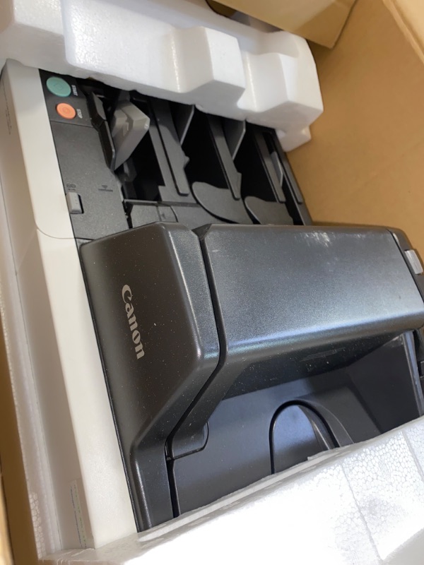 Photo 2 of Canon 1009C002AA Document Scanner
