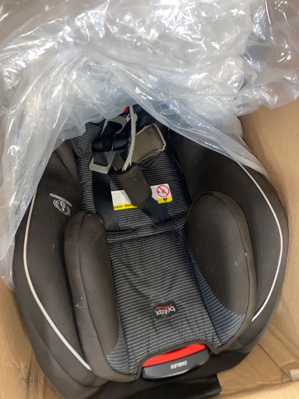 Photo 2 of Britax Emblem 3 Stage Convertible Car Seat, Dash
