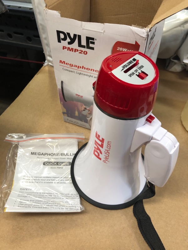 Photo 2 of PMP20 Pyle P Pro Power Megaphone