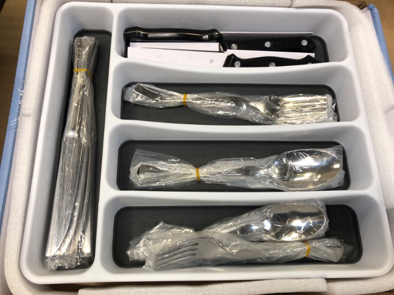 Photo 1 of  Silverware Set  
