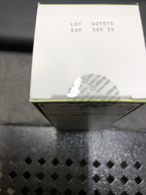 Photo 1 of Refresh Relieva Preservative-Free Lubricant Eye Drops, 0.33 Fl Oz (Pack of 1), Packaging May Vary Refresh Relieva Preservative-Free 0.33 Fl Oz