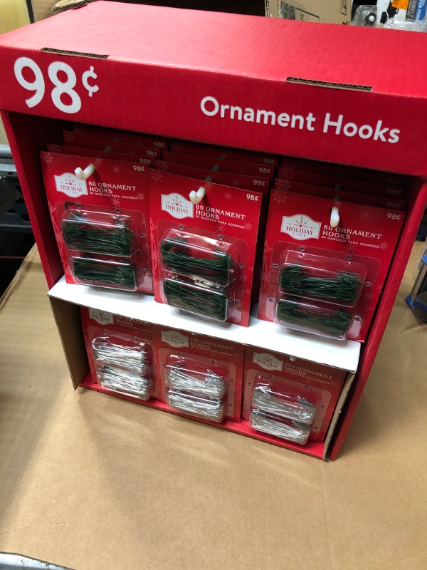 Photo 1 of  Ornament hooks Big Pack 

