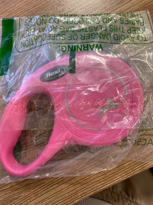 Photo 5 of FLEXI New Classic Retractable Dog Leash (Tape), 16 ft, Small, Pink
