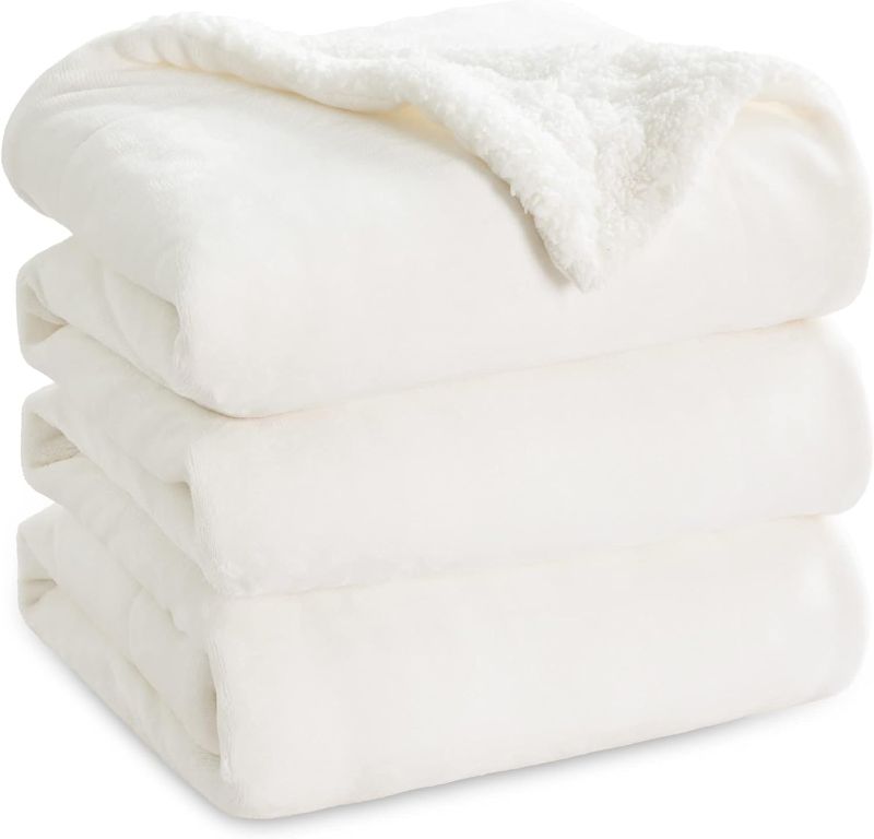 Photo 1 of Bedsure Sherpa Fleece Queen Size Blankets for Bed - Thick and Warm Blanket for Winter, Soft and Fuzzy Fall Blanket Queen Size, White, 90x90 Inches
