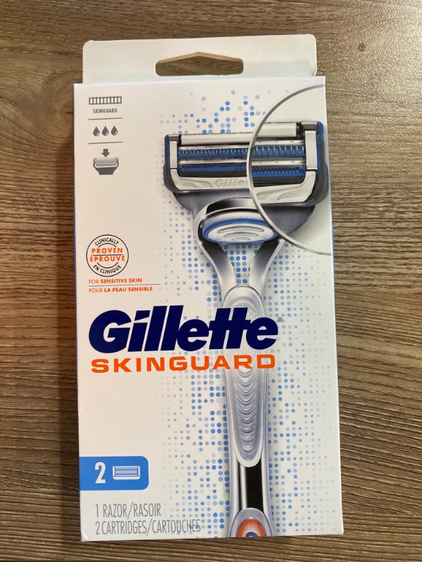 Photo 1 of Gillette, SkinGuard Men's Razor Handle + 1 Blade Refill, 1 Count
