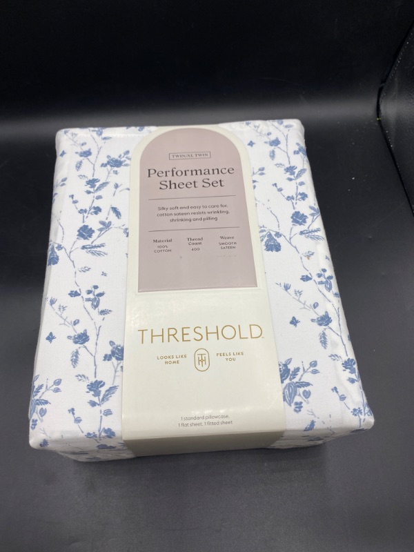 Photo 2 of 400 Thread Count Printed Performance Sheet Set - Threshold™
