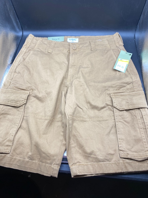 Photo 2 of Men's 11" Cargo Shorts - Goodfellow & Co™- size 30
