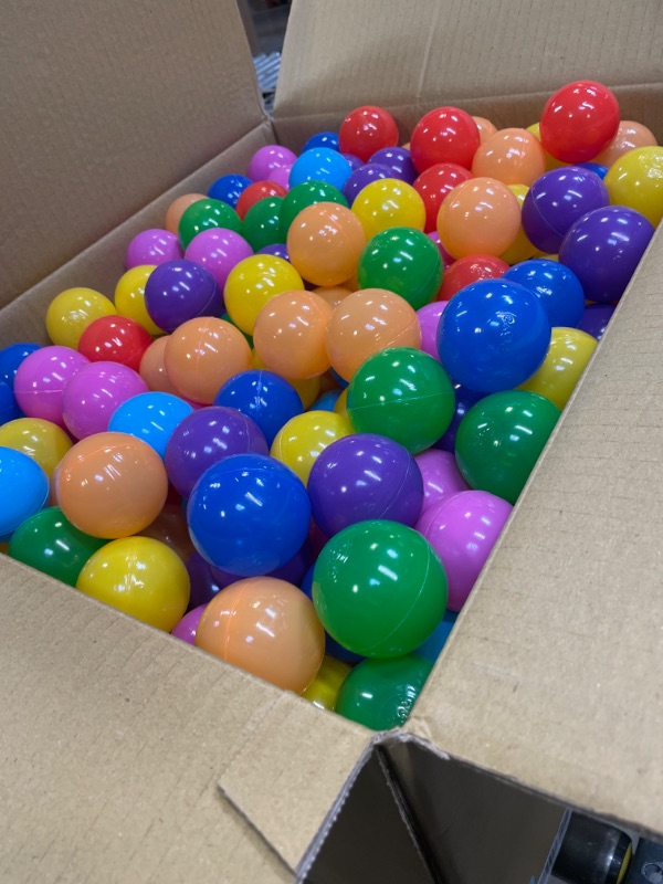 Photo 1 of 500 Ball Pit Balls 