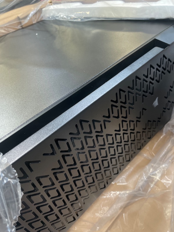 Photo 1 of iCUE 220T RGB Airflow ATX Mid-Tower Smart Case