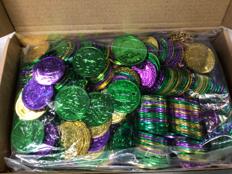 Photo 2 of 300 Pcs Mardi Gras Coins Plastic Gold Coins Mardi Gras Decorations Treasure Coins for St. Patricks Day, Mardi Gras Themed Parties Carnival Party Supplies, Game Prop