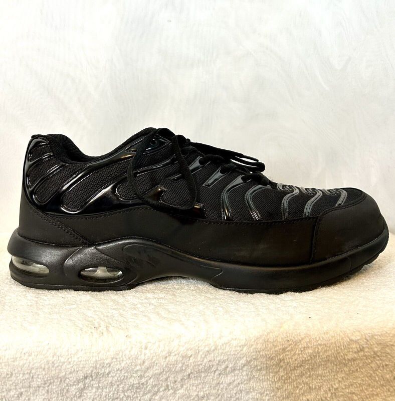 Photo 1 of  DYKHMILY Air Cushion Steel Toe Shoes for Men size 11/12