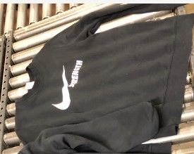 Photo 1 of MENS NIKE CREWNECK (M) 