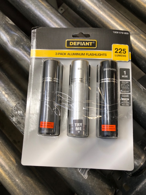 Photo 2 of 225 Lumens Aluminum Flashlight (3-Pack)
