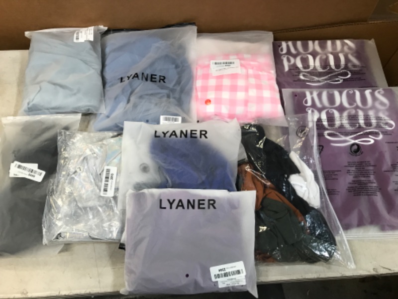 Photo 1 of BAG LOT OF MISC CLOTHING (SIZES VARIES)