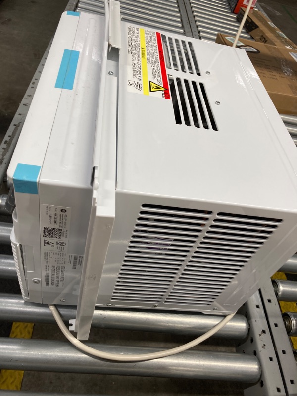 Photo 3 of ***FOR PARTS*** GE Window Air Conditioner 10000 BTU, Wi-Fi Enabled, Energy-Efficient Cooling for Medium Rooms, 10K BTU Window AC Unit with Easy Install Kit, 