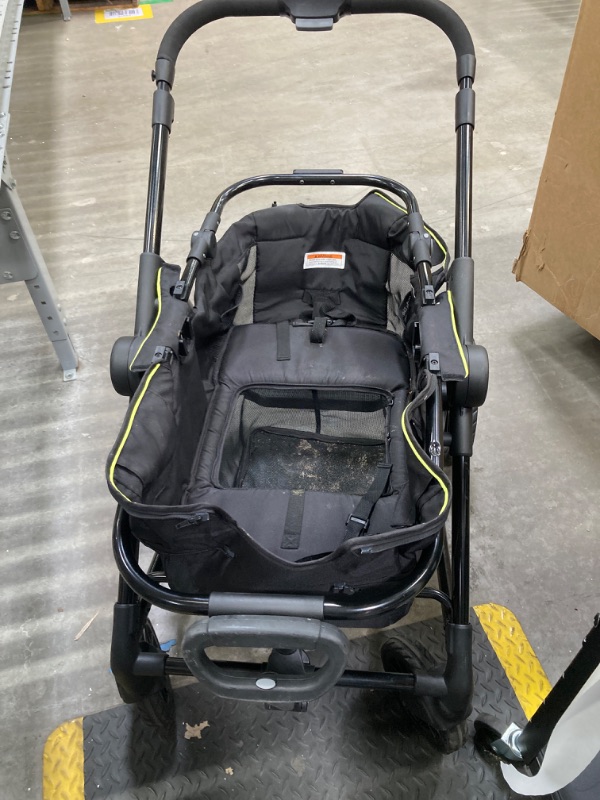 Photo 2 of Evenflo Pivot Xplore All-Terrain Stroller Wagon (Wayfarer Black)