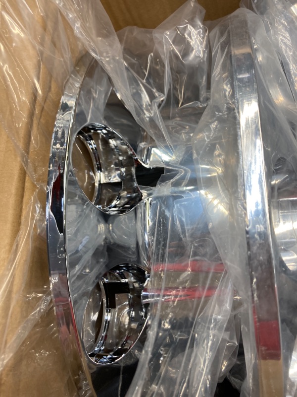 Photo 1 of LOSTAR 33mm Thread-on Nut Covers ABS Chrome Complete Axle Cover Kit for Semi Truck