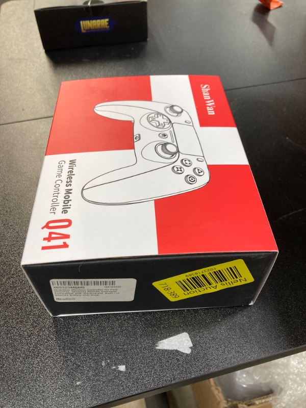 Photo 1 of Shanwan Wireless Mobile Game Controller 