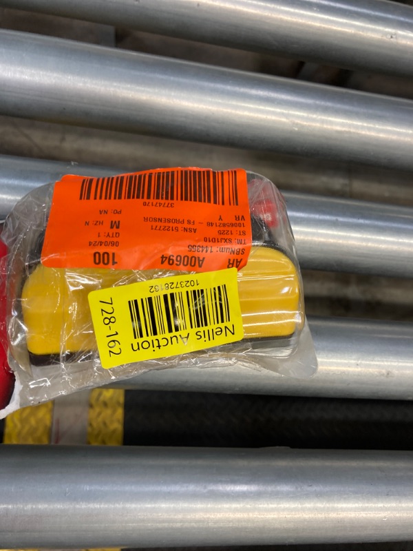 Photo 1 of Franklin Sensors ProSensor M70 Stud Finder with 7-Sensors, Wood & Metal Stud Detector/Wall Scanner, Made in The USA