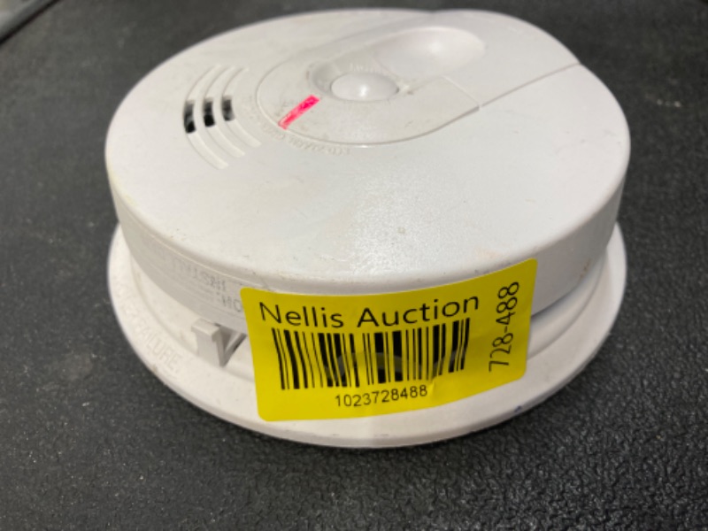 Photo 1 of 1-Kidde  & Carbon Monoxide Detector with Voice Alerts, Battery Powered, Combination Smoke & CO Alarm