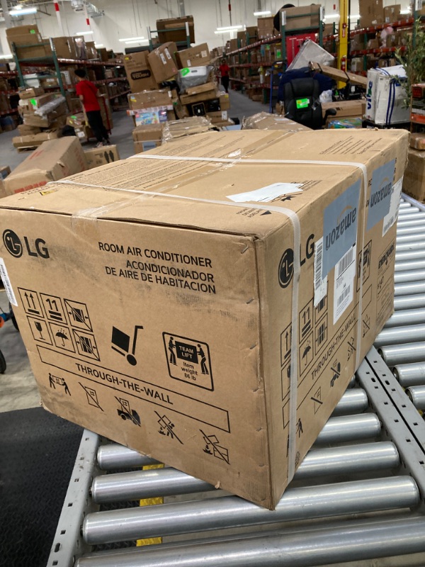Photo 4 of ***(PARTS ONLY)***
LG Electronics LT1430CNR 14000 BTU Through-the-Wall Air Conditioner White
