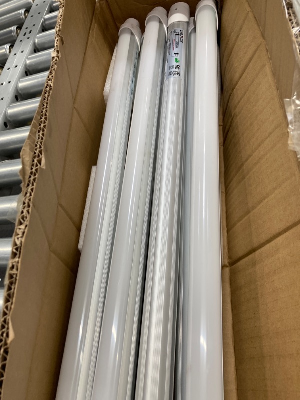 Photo 1 of 8ft LED Bulbs