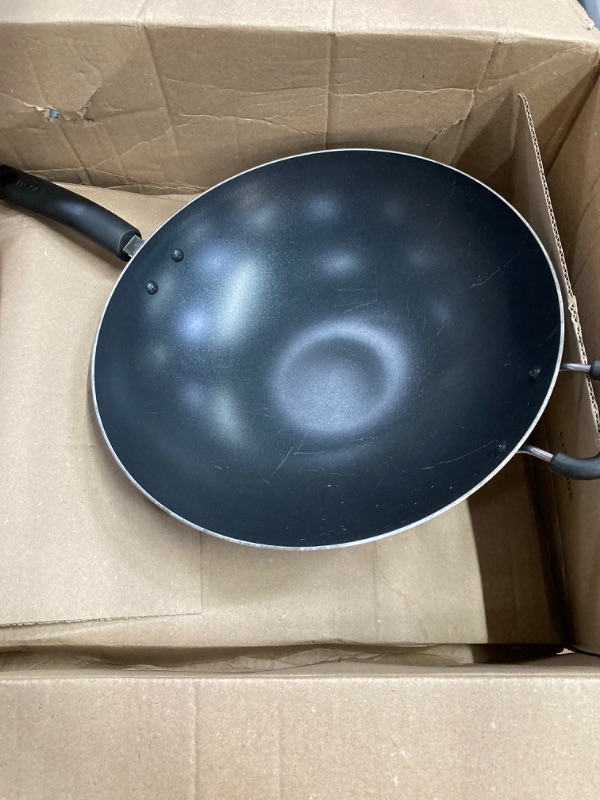 Photo 2 of **** scratches on inside of pan **** T-Fal A80789 Specialty Nonstick Dishwasher Oven Safe PFOA-Free Jumbo Wok Cookware, 14-Inch, Black Nonstick Cookware