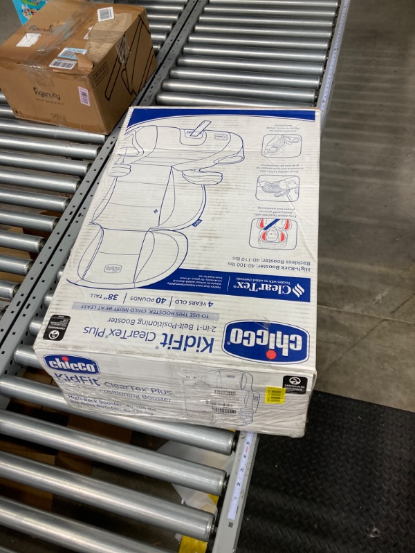 Photo 1 of Chicco KidFit ClearTex Plus 2-in-1 Belt-Positioning Booster Car Seat, Backless and High Back Booster Seat, for Children Aged 4 Years and up and 40-100 lbs. | Reef/Navy KidFit Plus with ClearTex® No Chemicals Reef