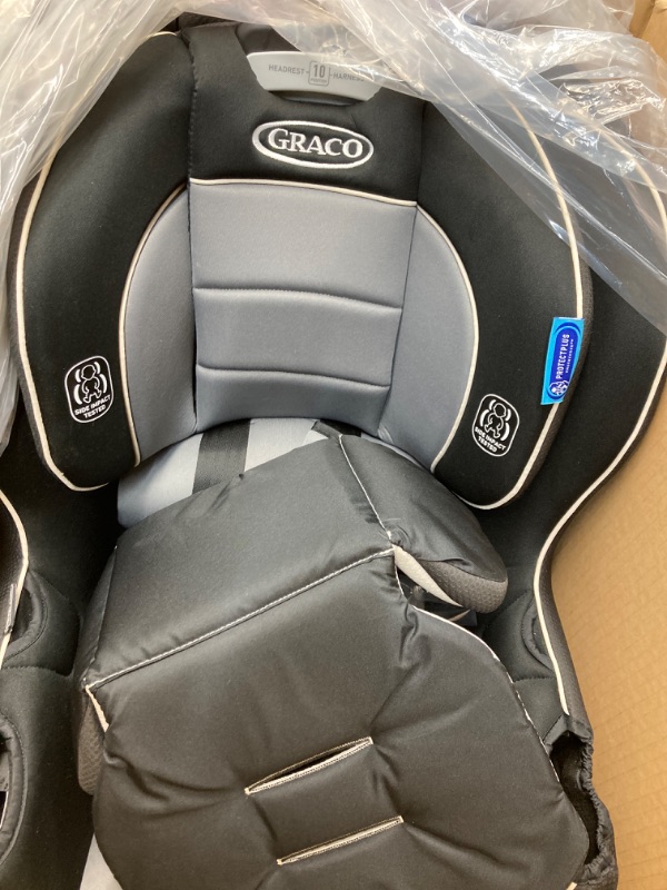 Photo 2 of Graco Extend2Fit Convertible Car Seat, Gotham