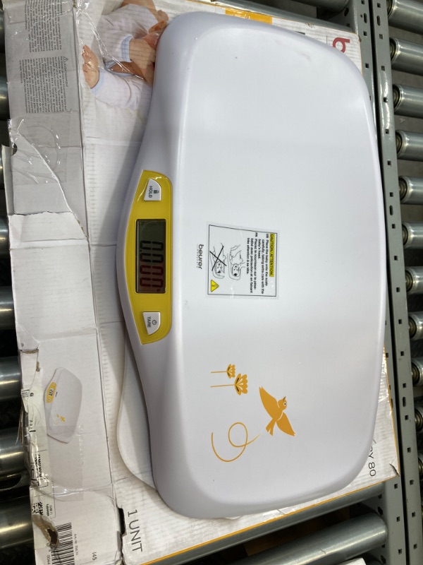 Photo 2 of ***MISSING PARTS*** Beurer BY80 Digital Baby Scale, Infant Scale for Weighing in Pounds, Ounces, or Kilograms up to 44 lbs, Newborn Scale with Hold Function, Pet Scale for Cats and Dogs