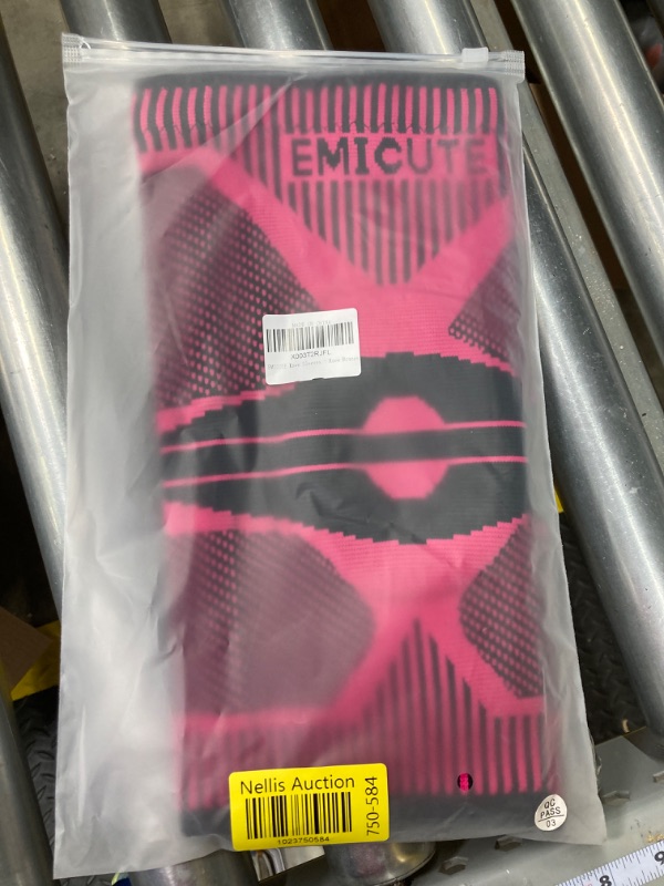 Photo 2 of *** PINK *** EMICUTE Knee Brace - Knee Sleeves for Women Men - Support for Knee Pain Relief for Joint Pain, Arthritis, ACL, MCL, Meniscus Tear.