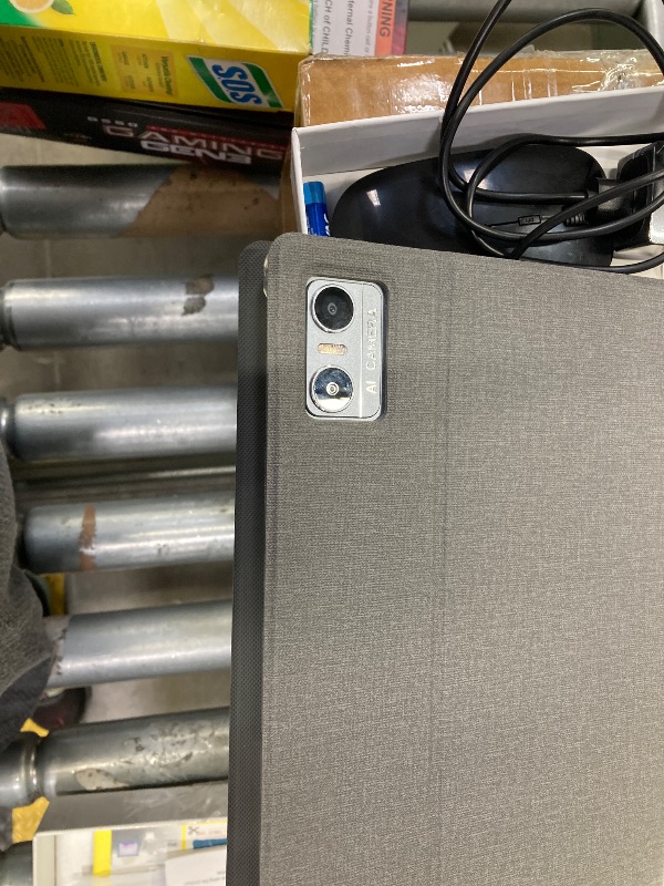 Photo 1 of ***(UNABLE TO ACCESS -SELLING AS IS)***
Tablet 10 Inch Tablet with Keyboard 5G WIFI Tablet Android 11 Quad Core Processor 1280x 800 IPS Tablet with 4GB RAM 64GB ROM/13MP+5MP Camera Bluetooth