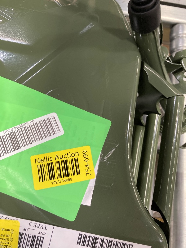 Photo 1 of **LEAKS**
Ktaxon Jerry Can Emergency Backup Caddy Tank, 5 gal 20L Capacity