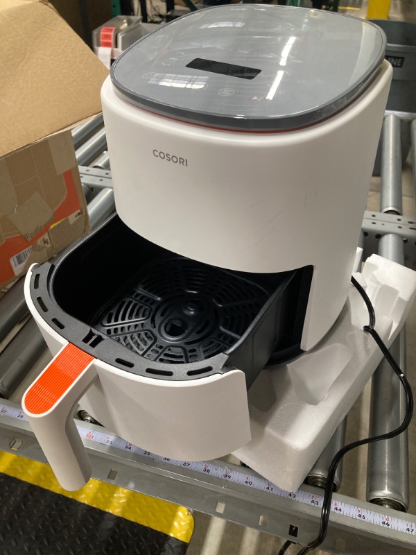 Photo 2 of **PARTS ONLY**COSORI Air Fryer 4 Qt, 7 Cooking Functions Airfryer, 150+ Recipes on Free App, 97% less fat Freidora de Aire, Dishwasher-safe, Designed for 1-3 People, Lite 4.0-Quart Smart Air Fryer, White 4 Qt White