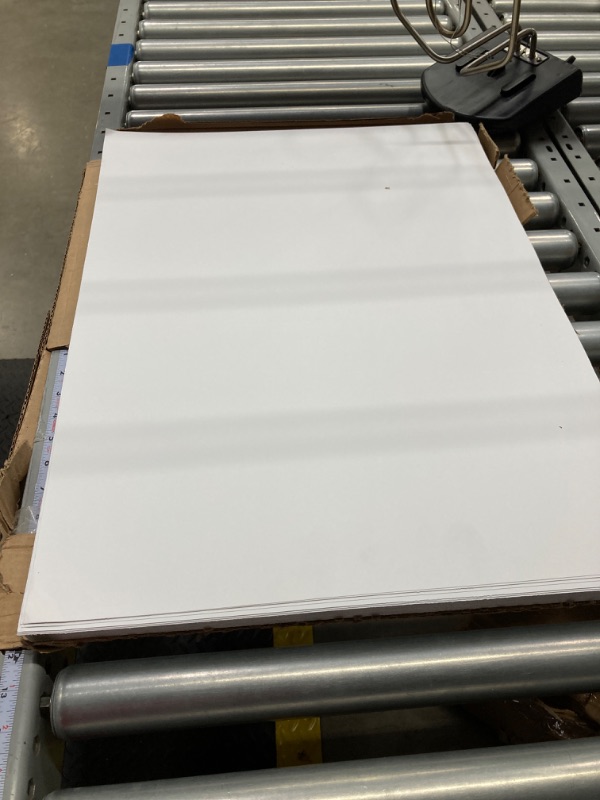 Photo 2 of School Smart Pacon Heavyweight Tagboard, 18 x 24 Inches, 11 Pt, White, Pack of 100 (085498) & Pacon Medium Weight Tagboard, 12 x 18 Inches, White, 100 Sheets (5284) Tagboard + Label, 5284