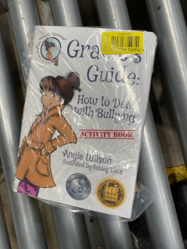Photo 1 of *5 packs* Gracie's Guide: How to Deal with Bullying (Mom's Choice Award Recipient)