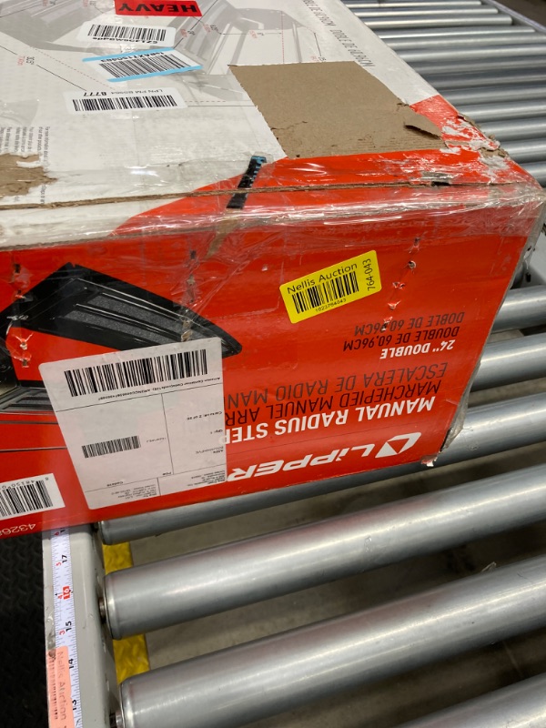 Photo 1 of Lippert 432682 RV Double Entry Step 24" Manual Radius
